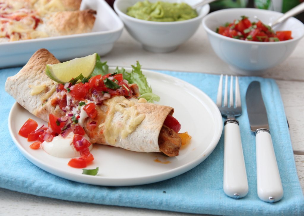Enchiladas med kylling og tomat- og chilisalsa