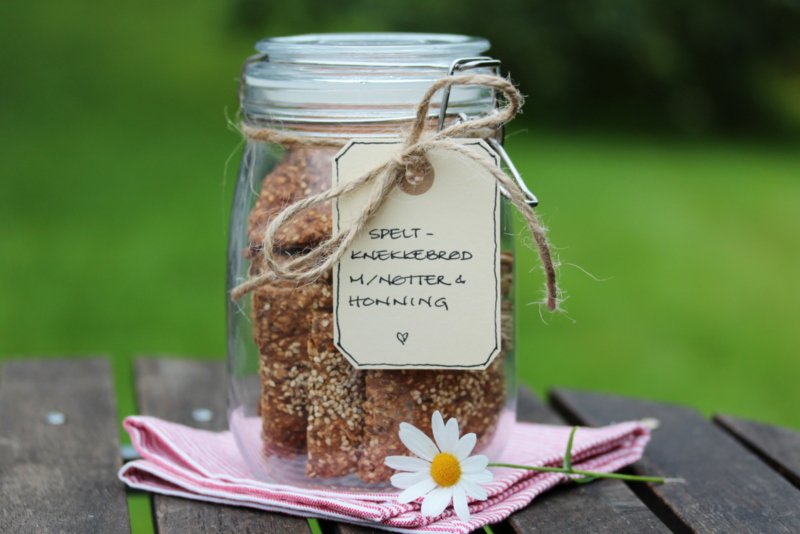 speltknekkebrød