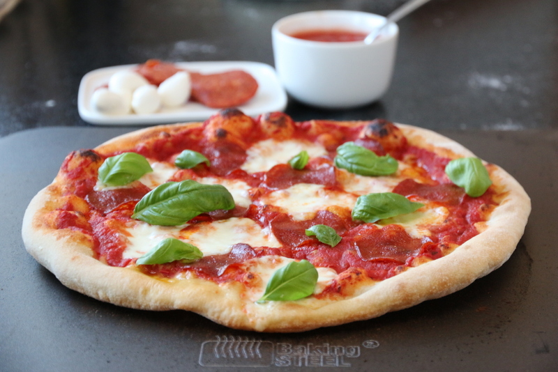 Pepperonipizza - BakingSteel