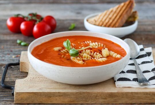 Image: TOMATSUPPE MED PASTA
