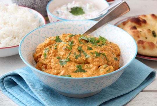 Image: KYLLING TIKKA MASALA MED RAITA OG NAN