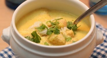 Image: Kyllingsuppe med blomkål og koriander