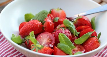 Image: Jordbær- og tomatsalat
