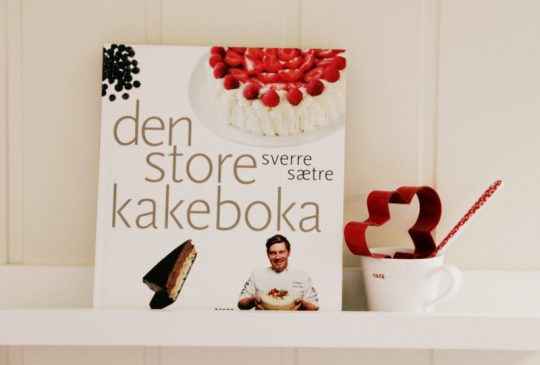 Image: Kokeboktilbud – Familiekokeboka og Den store kakeboka