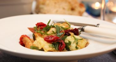 Image: Squash- og kyllinglasagne med pesto og konfiterte tomater