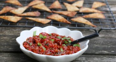 Image: TOMATSALSA OG TORTILLACHIPS