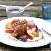Image: BACONSURRET KYLLING MED EPLE OG BALSAMICOSAUS