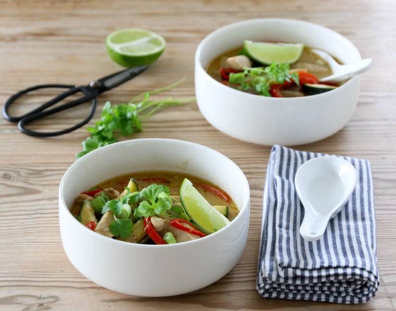 Grønn currysuppe med kylling, kokos og squash