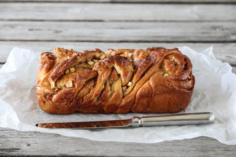 Babka med eple og kanel