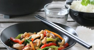 Image: KYLLINGWOK MED CASHEWNØTTER