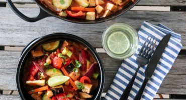 Image: GRØNNSAKSCURRY MED KIKERTER