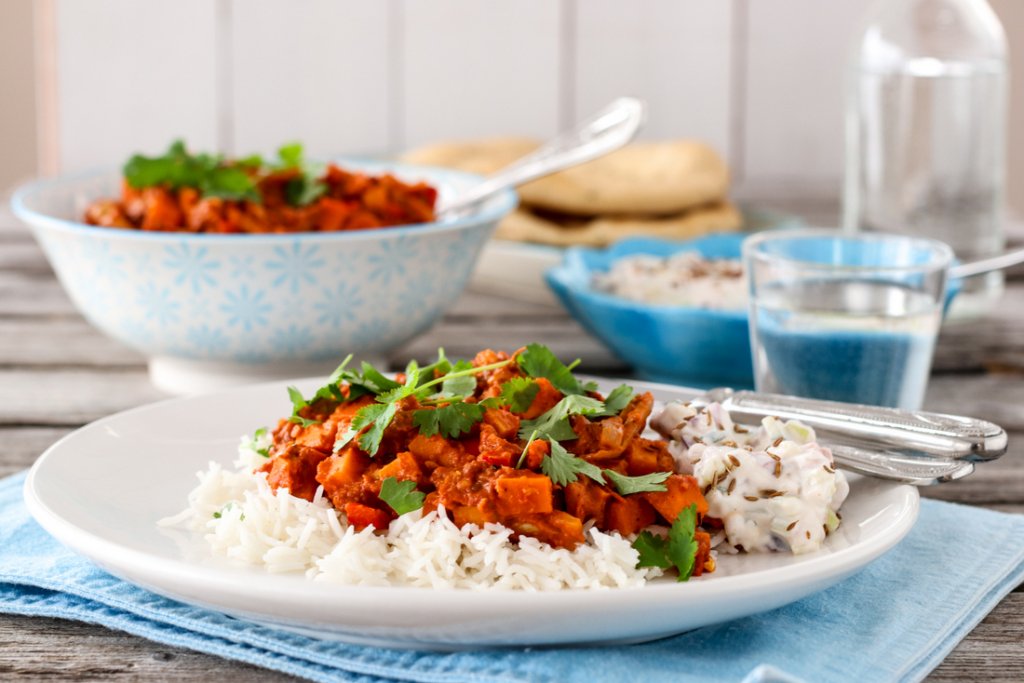 Vegetar tikka masala med raita