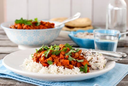 Image: VEGETAR TIKKA MASALA MED RAITA