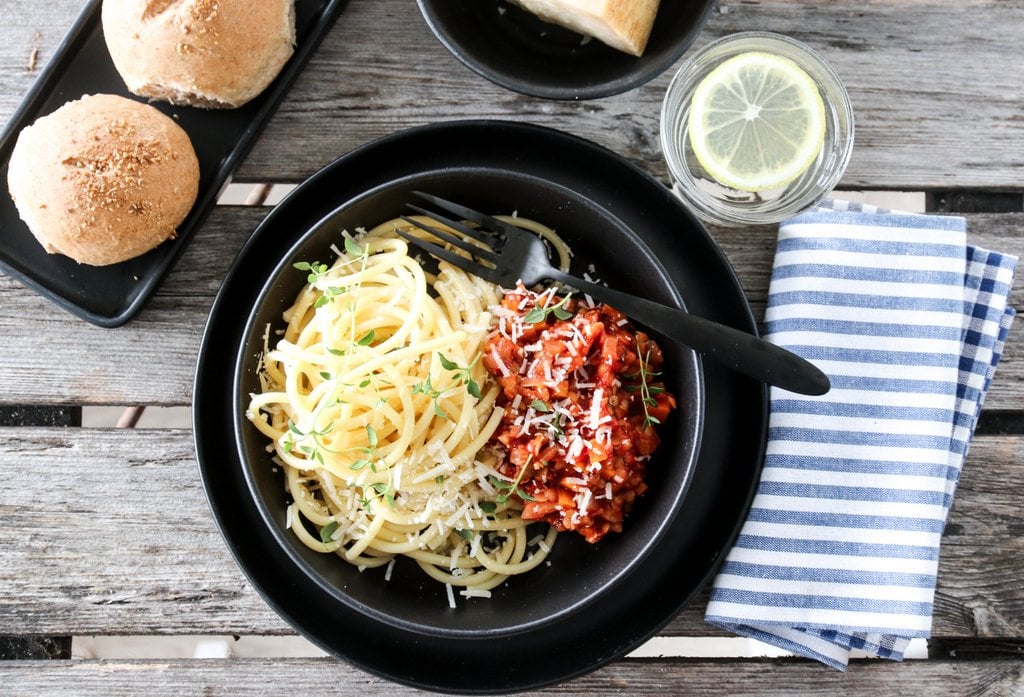 VEGETARISK PASTA “BOLOGNESE” MED RØDE LINSER