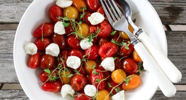 Image: LUN TOMATSALAT MED MOZZARELLA