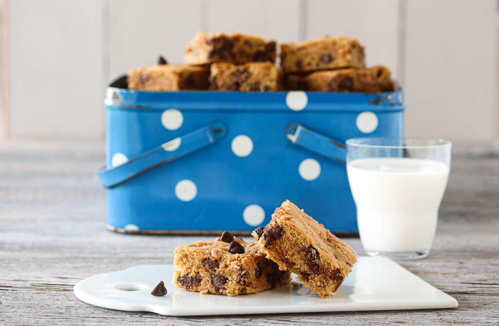 Cookiebars med sjokolade og peanøtter