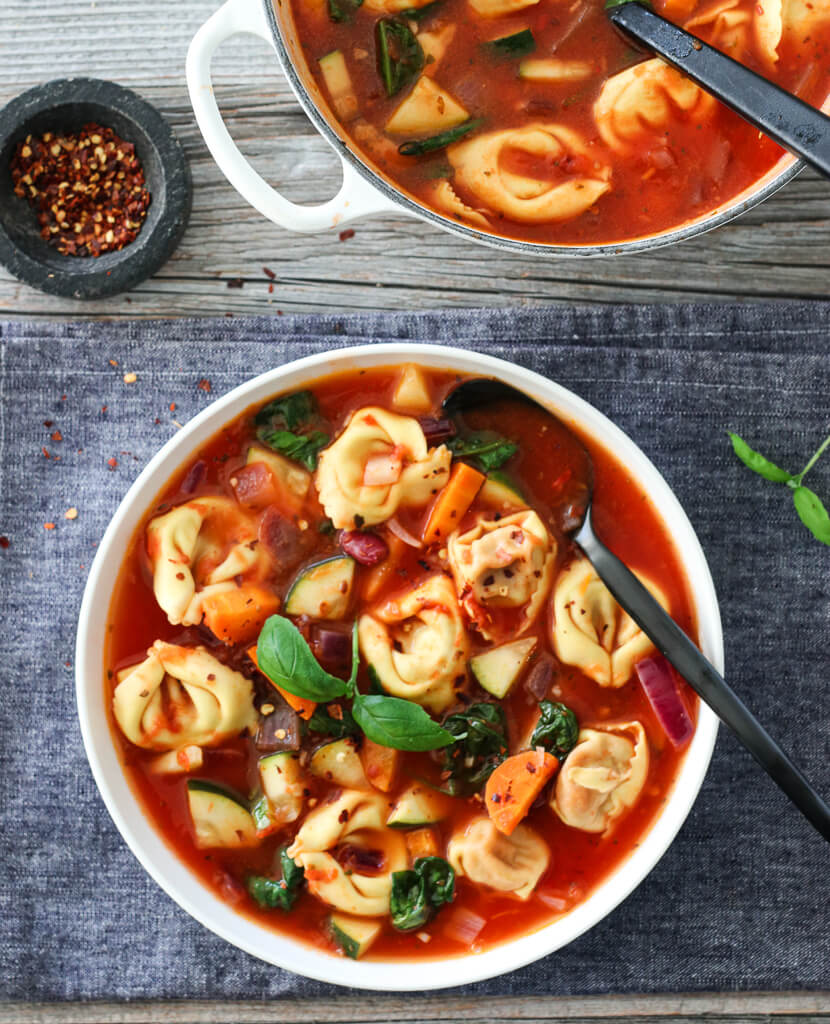 MINESTRONESUPPE MED TORTELLONI