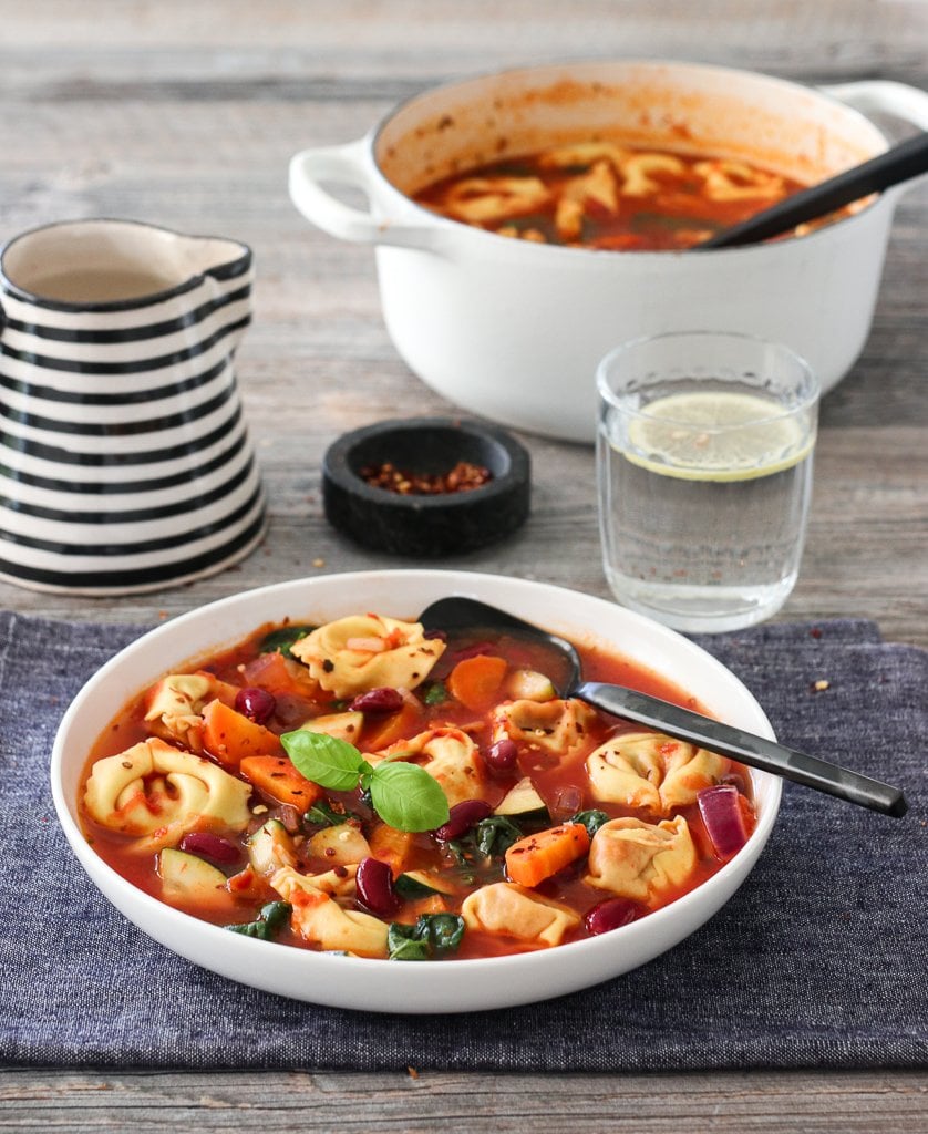 MINESTRONESUPPE MED TORTELLONI