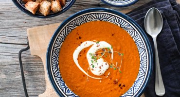 Image: TOMATSUPPE MED GULROT & POTET