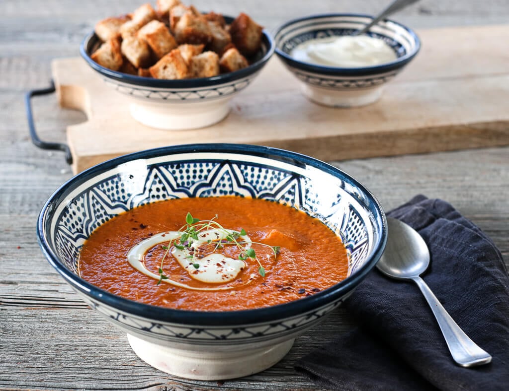 Tomatsuppe med potet og gulrot