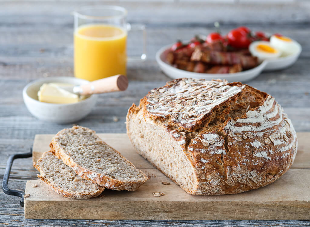 Eltefritt firekornbrød med rugflak