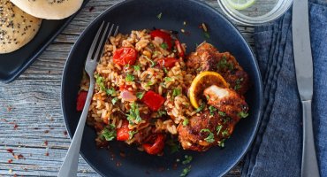 Image: ONE POT MED PAPRIKAKYLLING OG RIS