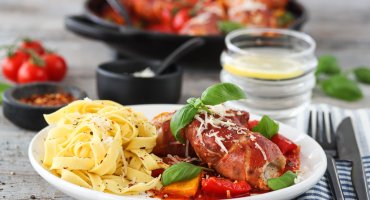 Image: GRATINERT PARMAKYLLING I TOMATSAUS