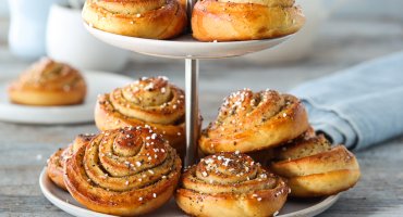 Image: SNURRER MED SITRONSMØR OG VALMUEFRØ