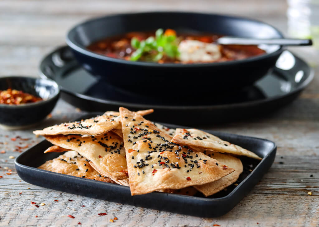 TACOSUPPE MED KJØTTDEIG OG TORTILLACHIPS