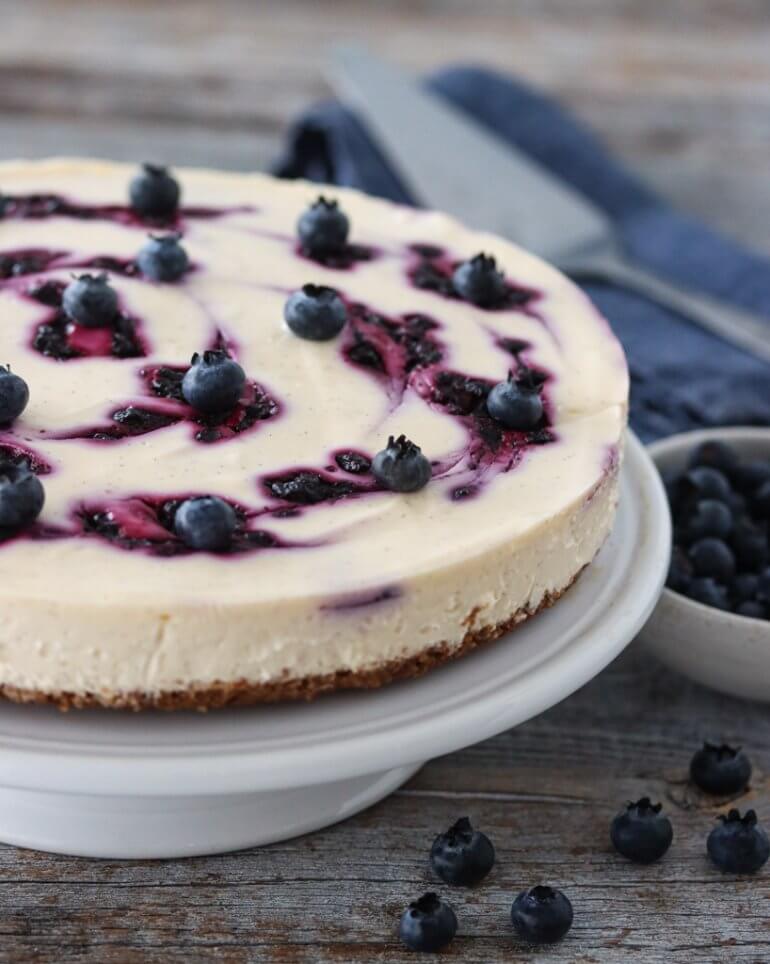 NEW YORK OSTEKAKE MED BLÅBÆR TRINES MATBLOGG