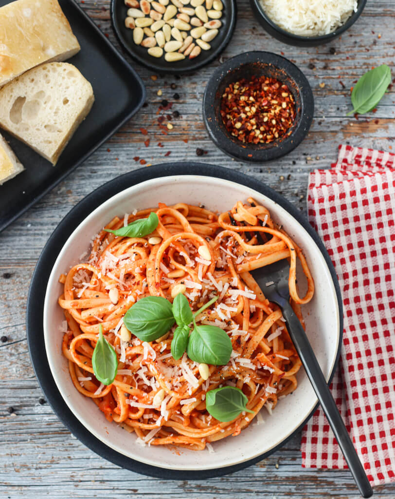 Pasta med tomatsaus