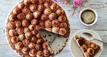 Image: SJOKOLADEKAKE MED CAPPUCCINOKREM