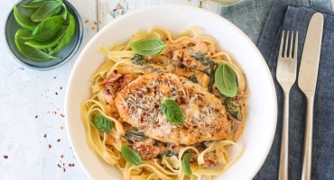 Image: «MARRY ME CHICKEN» – KYLLING MED SOLTØRKET TOMAT OG PARMESAN