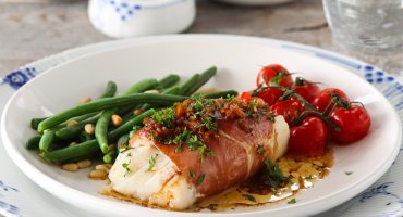 Image: TORSK MED SPEKESKINKE, SOYASMØR OG POTETMOS