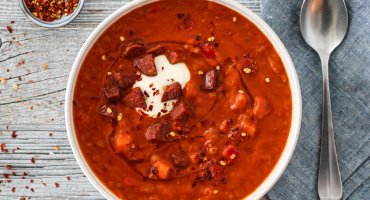 Image: RØD LINSESUPPE MED CHORIZO, GULROT OG PAPRIKA