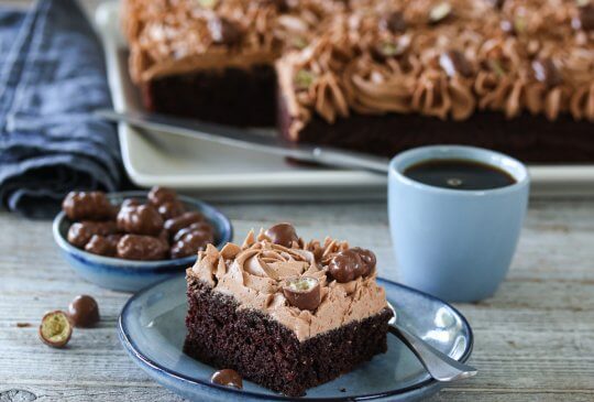 Image: HIMMELSK SJOKOLADEKAKE MED ESPRESSOKREM