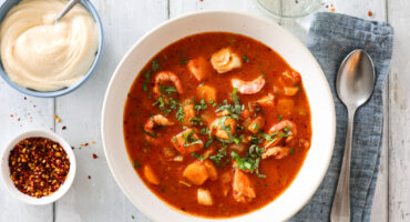 Image: ENKEL BOUILLABAISSE – FRANSK FISKESUPPE MED AIOLI