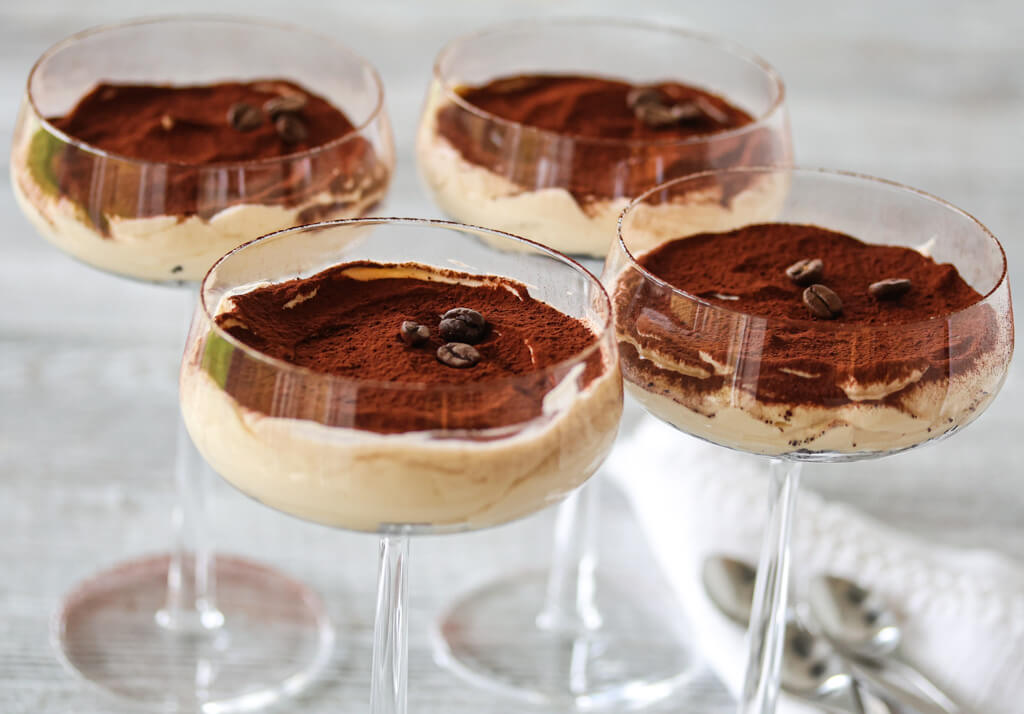 Ostekake på glass med kaffekrem