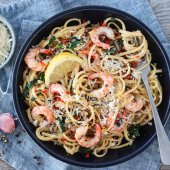 Image: SPAGETTI MED REKER, TOMAT OG CHILI