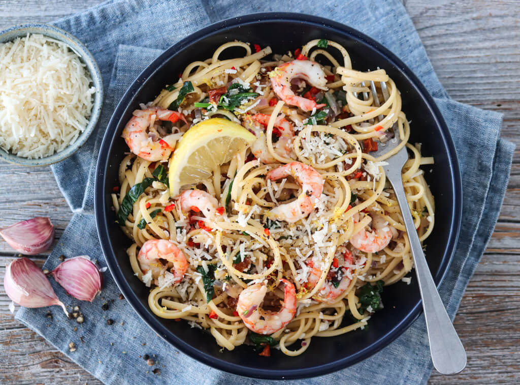 SPAGETTI MED REKER, TOMAT OG CHILI