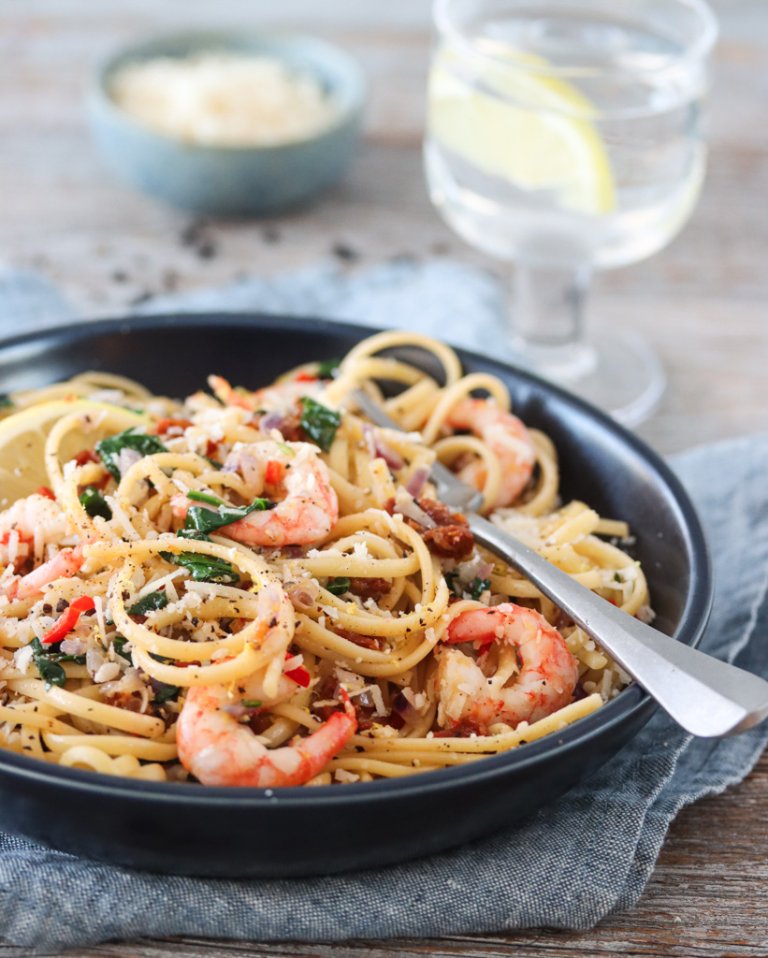 Spaghetti Med Reker SPAGETTI MED REKER, TOMAT OG CHILI | TRINES MATBLOGG