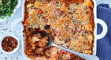 Image: KREMET PASTAGRATENG MED KYLLING OG TOMAT