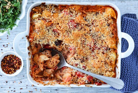 Image: KREMET PASTAGRATENG MED KYLLING OG TOMAT