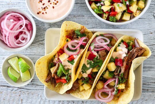 Image: ASIATISK TACO – PULLED PORK MED ANANASSALSA