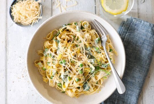 Image: PASTA MED RICOTTA, SPINAT, ERTER OG SITRON