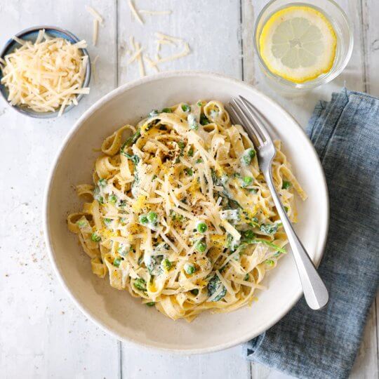 Image: PASTA MED RICOTTA, SPINAT, ERTER OG SITRON
