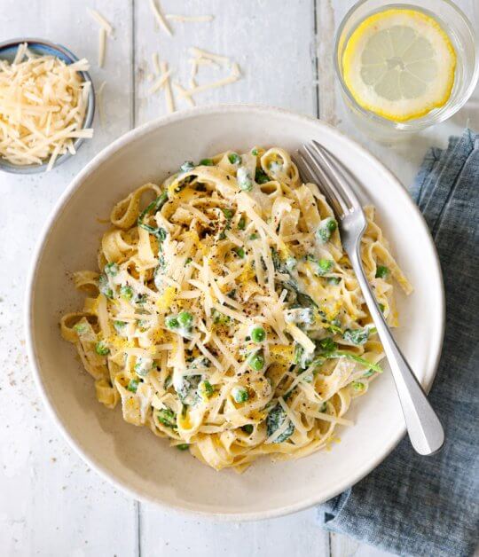 Image: PASTA MED RICOTTA, SPINAT, ERTER OG SITRON
